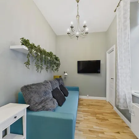 Affordable Centre Next To Jrt