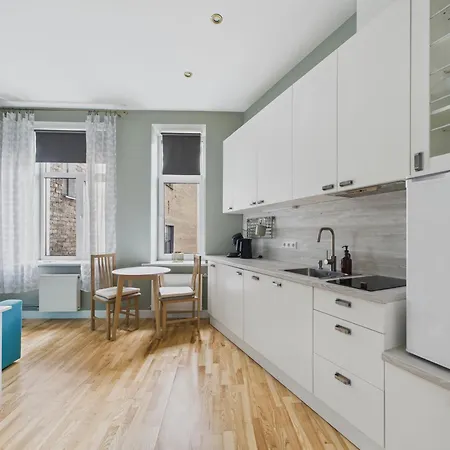 דירה Affordable Centre Next To Jrt *