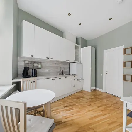 Affordable Centre Next To Jrt Apartman Riga